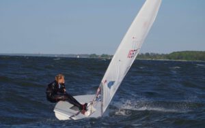 Kieler Woche 1. Teil – Theresa im Laser Radial und Sporthotel in der ORC-Klasse am Start