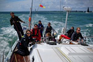 Greifswalder Studenten segeln im englischen Segelmekka