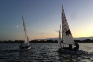 Der Mond ist aufgegangen – letztes Wassertraining