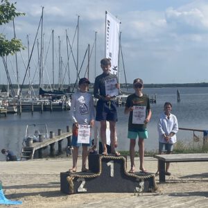 Gesamtes Podium für Greifswalder Opti Segler